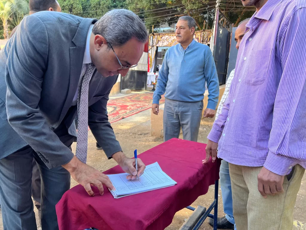محافظ قنا يتفقد الاستعدادات النهائية لإعادة انتخابات مجلس النواب 2025 2 - جريدة الجمهورية WhatsApp Image 2025 12 02 at 11.38.45 AM 1 - جريدة الجمهورية