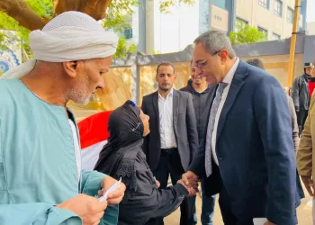 محافظ قنا يتفقد عدداً من مقار اللجان الانتخابية في اليوم الأول لانتخابات مجلس النواب 2025 2 - جريدة الجمهورية محافظ قنا يتفقد عدداً من مقار اللجان الانتخابية في اليوم الأول لانتخابات مجلس النواب 2025