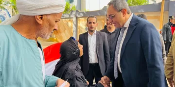محافظ قنا يتفقد عدداً من مقار اللجان الانتخابية في اليوم الأول لانتخابات مجلس النواب 2025