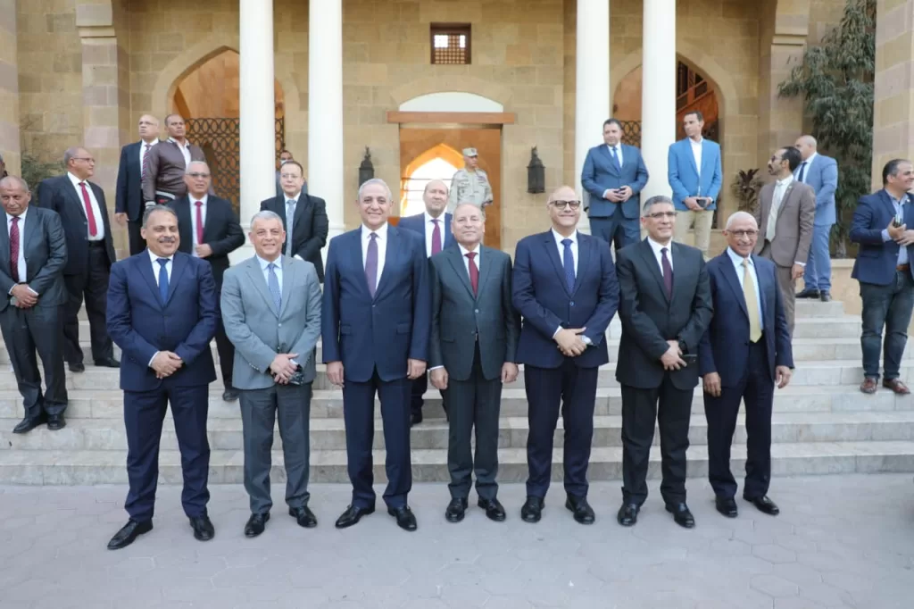 وزيرة التنمية المحلية والمحافظون يحتفلون بفوز محافظ القاهرة بجائزة التميز الحكومي العربي 4 - جريدة الجمهورية WhatsApp Image 2025 12 04 at 5.09.12 PM - جريدة الجمهورية