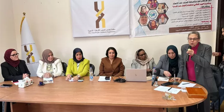 وزير السياحة والآثار يلتقي الأسقف العام للكنيسة القبطية في أمريكا لتعزيز السياحة الثقافية