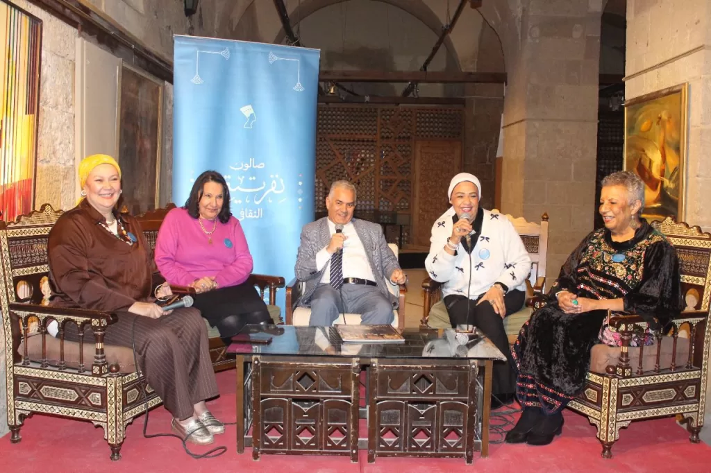 «الدماطي» في صالون «نفرتيتي»: مصر غنية بمتاحفها وتمتلك كنوزًا أثرية لا تُقدر بثمن 3 - جريدة الجمهورية WhatsApp Image 2025 12 07 at 5.59.02 PM2 - جريدة الجمهورية