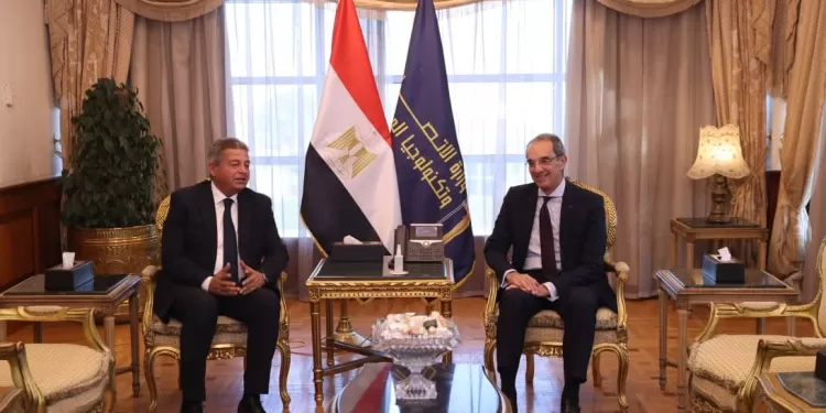 تعاون استراتيجي جديد بين «الاتصالات» و«الأعلى للإعلام» لتنظيم الفضاء الرقمي وتعزيز الانضباط المهني للمحتوى 1 - جريدة الجمهورية تعاون استراتيجي جديد بين «الاتصالات» و«الأعلى للإعلام» لتنظيم الفضاء الرقمي وتعزيز الانضباط المهني للمحتوى