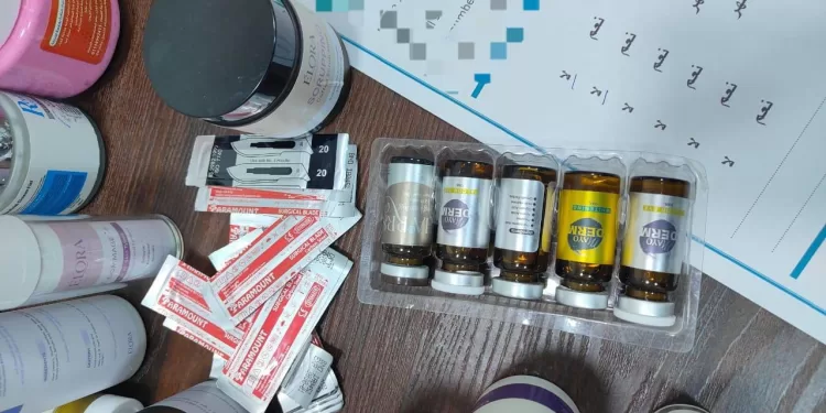 غلق وتشميع مركز جلدية وحجامة غير مرخص بالبحيرة يديره منتحل صفة طبيب