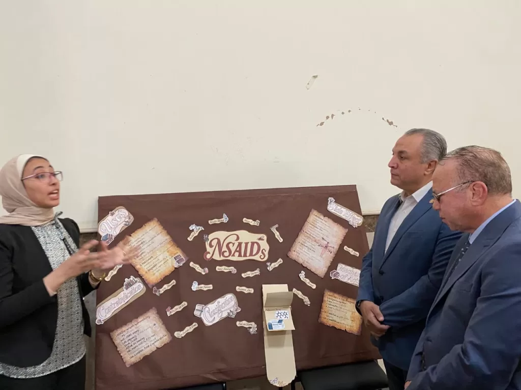 وفد نقابة صيادلة بني سويف يزور كلية الصيدلة الأهلية لبحث التعاون 3 - جريدة الجمهورية WhatsApp Image 2025 12 09 at 11.00.56 AM 1 - جريدة الجمهورية