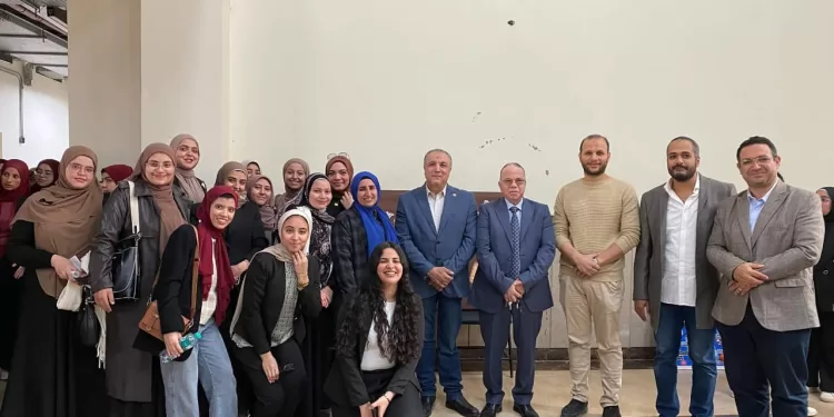 وفد نقابة صيادلة بني سويف يزور كلية الصيدلة الأهلية لبحث التعاون 1 - جريدة الجمهورية وفد نقابة صيادلة بني سويف يزور كلية الصيدلة الأهلية لبحث التعاون