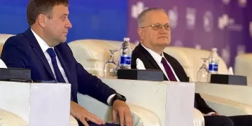 87 خبيرًا ومعلمًا أفريقيًا يجتمعون في القاهرة لبحث آفاق تدريس الروسية