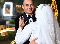 عيد زواج سعيد.. قصة حب جمعت بين «مصطفى محمد» و «رانيا أشرف»