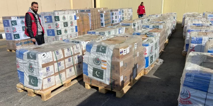 وصول شحنة إغاثية باكستانية جديدة إلى غزة.. وإسلام أباد تشكر القاهرة على تسهيل دخول المساعدات