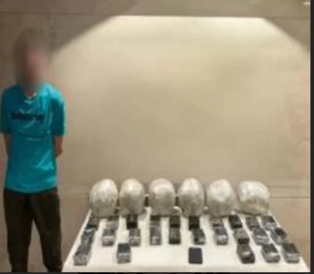 «الداخلية»: مصرع عنصر إجرامي شديد الخطورة بالفيوم.. وإسقاط بؤر للمخدرات والسلاح بـ99 مليون جنيه 4 - جريدة الجمهورية WhatsApp Image 2025 12 12 at 5.39.04 PM 3 - جريدة الجمهورية