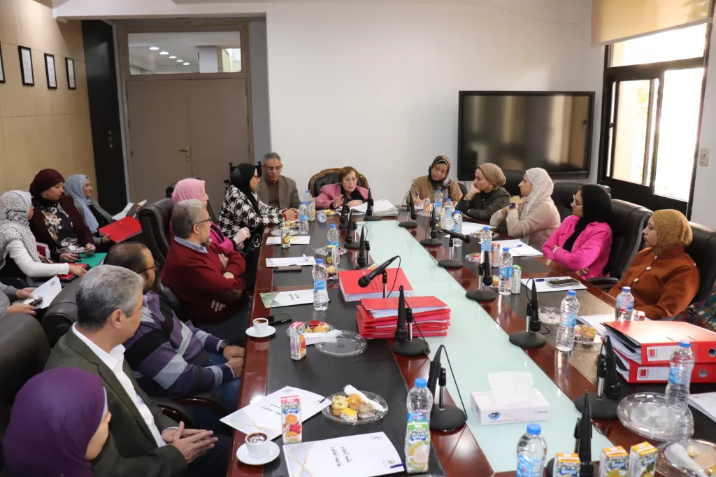 فريق إدارة التميّز بالتعليم العالي يُثني على إنجازات كلية الإعلام بجامعة القاهرة في مشروع تنمية المهارات المهنية للطلاب 2 - جريدة الجمهورية WhatsApp Image 2025 12 13 at 1.39.55 PM 1 - جريدة الجمهورية