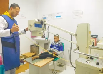 صحة الشرقية تعالج 1562 مواطنًا بقافلة طبية في «البرادعية».. وتُفعِّل التسجيل الإلكتروني للحالات لأول مرة 4 - جريدة الجمهورية اختيار محافظ الدقهلية نموذج لمنافذ السلع ببلقاس لتعميمه بالمحافظة