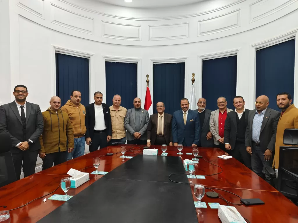 رئيس نقابة المرافق: صرف «مكافأة نهاية الخدمة» للعاملين بالمياه والصرف الصحي بعد انعقاد الجمعية العمومية 8 - جريدة الجمهورية WhatsApp Image 2025 12 14 at 8.24.03 PM 3 - جريدة الجمهورية