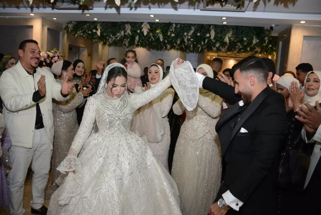 «جبران» وقيادات عمال مصر وقطاع البترول يشاركون «صابر» حفل زفاف كريمته 3 - جريدة الجمهورية WhatsApp Image 2025 12 14 at 8.28.03 PM - جريدة الجمهورية