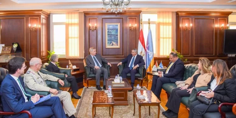 محافظ الإسكندرية وسفير ألمانيا يناقشان توسيع آفاق التعاون الاقتصادي والثقافي