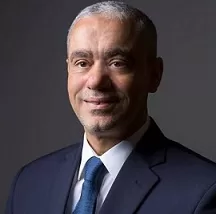 محمد العربي: استثمارات جديدة لزيادة المكون المحلي وتحويل مصر إلى قاعدة إقليمية لصناعة الأجهزة 4 - جريدة الجمهورية محمد العربي: استثمارات جديدة لزيادة المكون المحلي وتحويل مصر إلى قاعدة إقليمية لصناعة الأجهزة