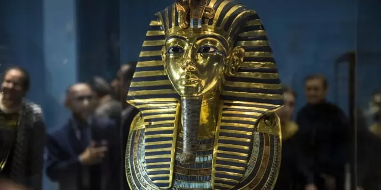 انطلاق الصالون السياحي الأول لبحث دور المتاحف الجديدة في التنمية المستدامة 1 - جريدة الجمهورية انطلاق الصالون السياحي الأول لبحث دور المتاحف الجديدة في التنمية المستدامة