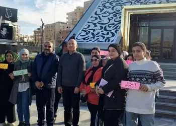 احتفالًا باليوم العالمي للغة العربية.. محافظ القاهرة يشارك أطفال المناطق المطورة أنشطة ثقافية