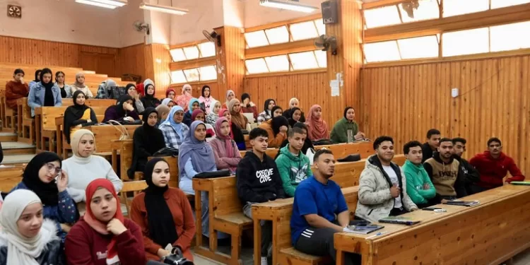 “القومي للمرأة” ينظم ندوات توعوية لمواجهة جرائم تقنية المعلومات في 16 محافظة