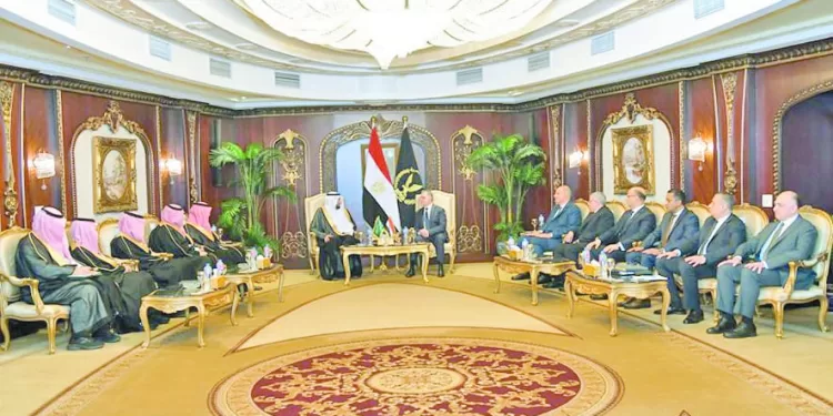 حسام حسن: المباراة مهمة.. و«صلاح» سيكون نجم البطولة