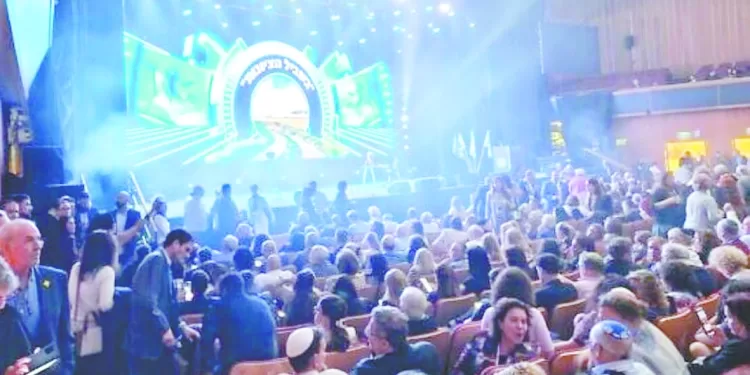 حسام حسن: المباراة مهمة.. و«صلاح» سيكون نجم البطولة