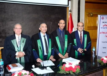 «آداب القاهرة» تمنح المستشار الثقافي الموريتاني المختار الجيلاني الدكتوراه بمرتبة الشرف الأولى 3 - جريدة الجمهورية «آداب القاهرة» تمنح المستشار الثقافي الموريتاني المختار الجيلاني الدكتوراه بمرتبة الشرف الأولى