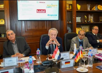«رجال أعمال إسكندرية» تبحث مع السفير الألماني استقطاب عمالة مصرية وتوسيع الاستثمارات