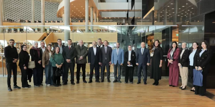 النائب العام الفلسطيني يتفقد معالم مكتبة الإسكندرية.. ويشيد بدورها التنويري