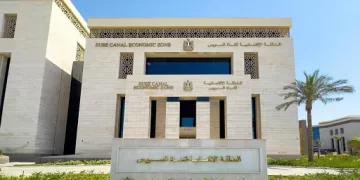 «اقتصادية القناة» تنفى رسو سفينة تحمل معدات عسكرية وأسلحة بميناء بورسعيد