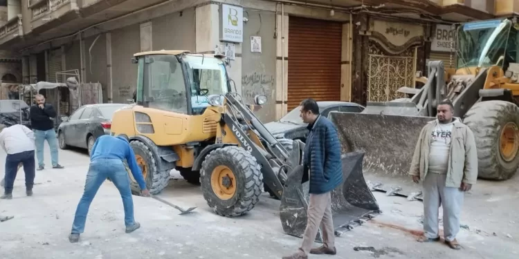 رفع أنقاض عقار «رأس التين» المنهار دون إصابات بالإسكندرية