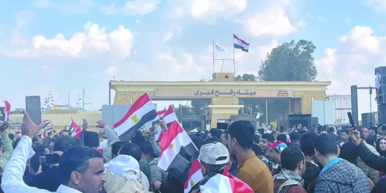 «العميد» يطارد إنجاز «المعلم» واستعادة الأمجاد