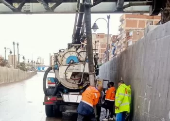 محافظ الإسكندرية يرفع درجة الاستعداد القصوى لمواجهة الطقس السيئ وتمركز 150 سيارة صرف صحي