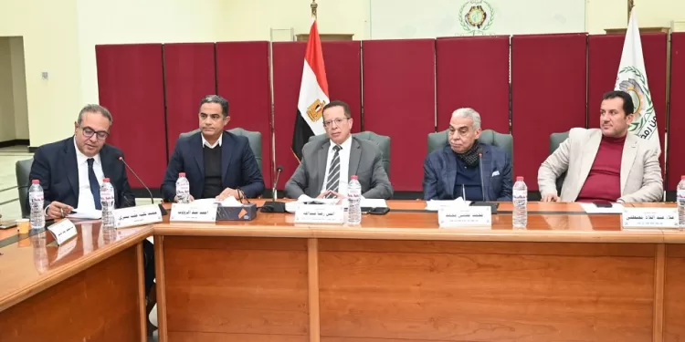 مجلس أمناء العاشر من رمضان يقر إجراءات لتحسين الخدمات الصحية وتنظيم الموقف 1 - جريدة الجمهورية مجلس أمناء العاشر من رمضان يقر إجراءات لتحسين الخدمات الصحية وتنظيم الموقف