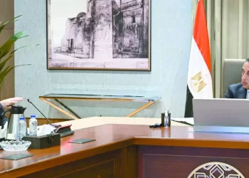 التوسّع فى الطروحات الحكومية بالبورصة.. خلال العام الجديد 4 - جريدة الجمهورية صعدنا للدور الـ 16 رغم غلطة «العميد» وكفاح «الغزلان»