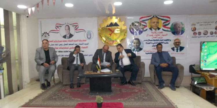 بإجماع دولي.. زاهي حواس يحصد الدكتوراه الفخرية الـ13 من جامعة شنغهاي