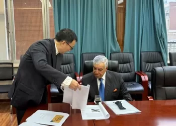 بإجماع دولي.. زاهي حواس يحصد الدكتوراه الفخرية الـ13 من جامعة شنغهاي