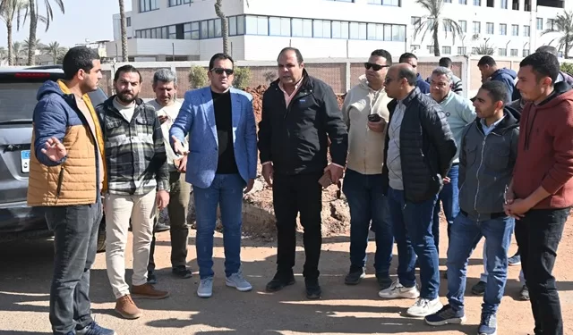 رئيس جهاز العاشر من رمضان يشدد على الالتزام بالجداول الزمنية لتطوير المناطق الصناعية ومحاور النقل