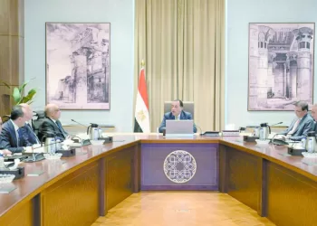 توفير بيئة جاذبة «مدبولى»: تشجيع الاستثمارات فى السوق المصرية