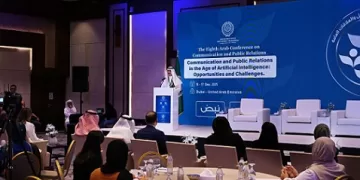 المؤتمر العربي الثامن للتواصل والعلاقات العامة يُوصِي بتوظيف الذكاء الاصطناعي وِفْقَ معايير مهنية واضحة