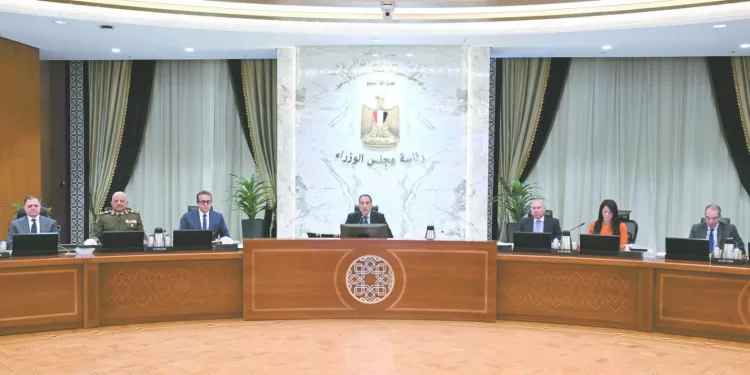 أولوية قصوى لإدارة أعباء الدولة دون تحميل المواطن ما لا يحتمل