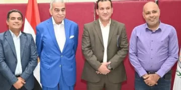 «أمناء العاشر» يوافق على دعم مكتبات المدارس بالكتب لتعزيز مشروع القراءة للجميع