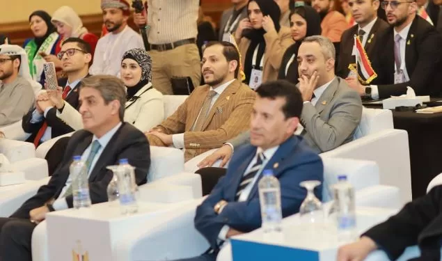 اختتام «منتدى العاملين في الشباب والرياضة» بحضور وزاري رفيع