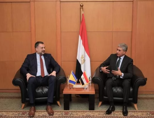 «وزير السياحة» يبحث مع «وزير خارجية البوسنة والهرسك» تعزيز التعاون الأثري وزيادة الحركة السياحية 2 - جريدة الجمهورية 1 92 - جريدة الجمهورية