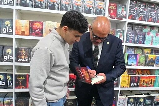 مناقشة روايتي أم العواجز وجاءكم الرسول للمستشار محمد الدمرداش في ندوة ثقافية بمعرض الكتاب 2 - جريدة الجمهورية 10 17 - جريدة الجمهورية