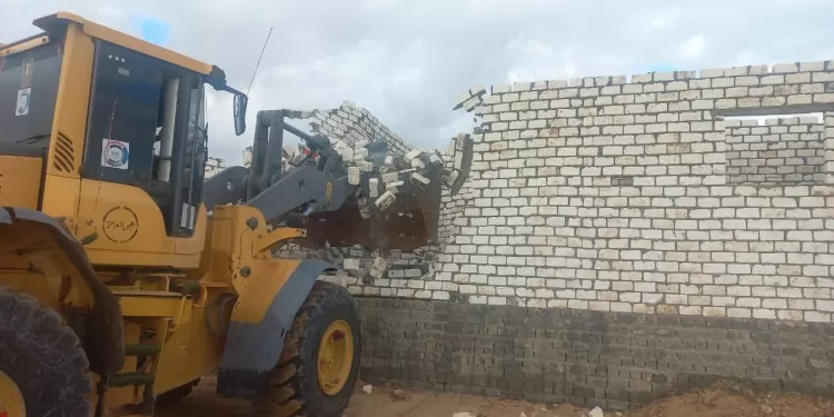 إزالة التعديات على أراضي أملاك الدولة بالإسكندرية