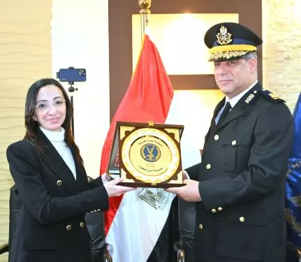 محافظ البحيرة تهنيء مدير الأمن والقيادات الأمنية والشرطية بمقر فرق الأمن بدمنهور