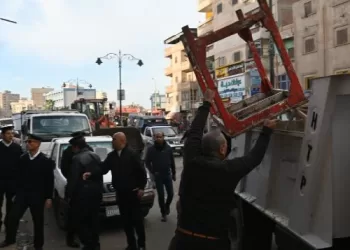 محافظ البحيرة: نضرب بيد من حديد لمنع الإشغالات وتحقيق الانضباط الكامل بشوارع دمنهور