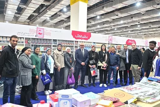 مناقشة روايتي أم العواجز وجاءكم الرسول للمستشار محمد الدمرداش في ندوة ثقافية بمعرض الكتاب 3 - جريدة الجمهورية 12 14 - جريدة الجمهورية