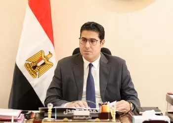 بحث طلبات التصرف الخاصة بمستثمري المنطقة الصناعية بجمصة