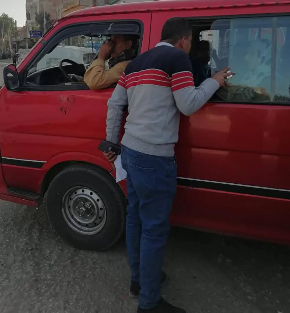 محافظة الجيزة تكثف حملات السرفيس بعناصر متخفية لرصد المخالفات 2 - جريدة الجمهورية 17 5 - جريدة الجمهورية